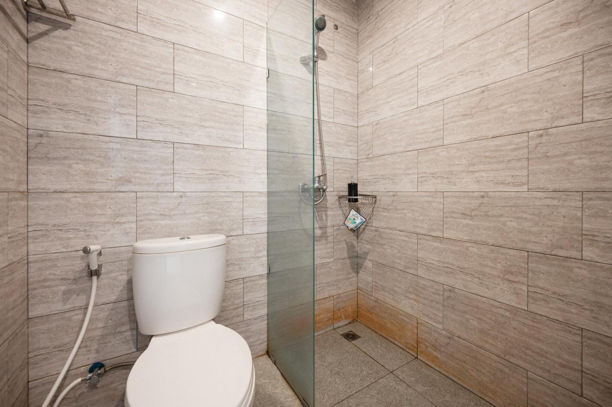 Reddoorz Plus At Yasa'S Living Denpasar Sanur  Bagian luar foto