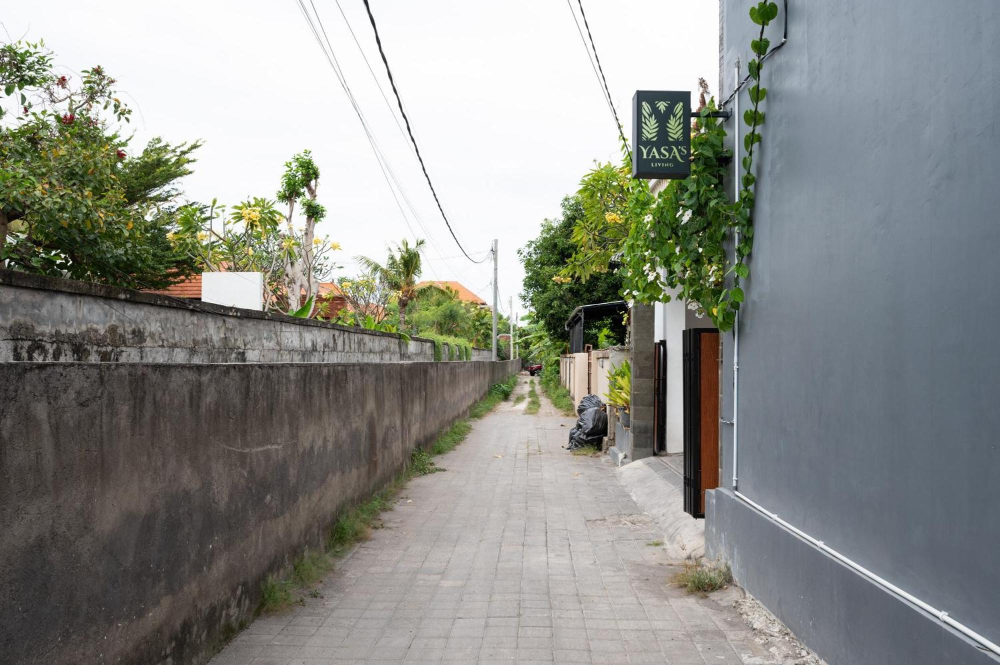 Reddoorz Plus At Yasa'S Living Denpasar Sanur  Bagian luar foto