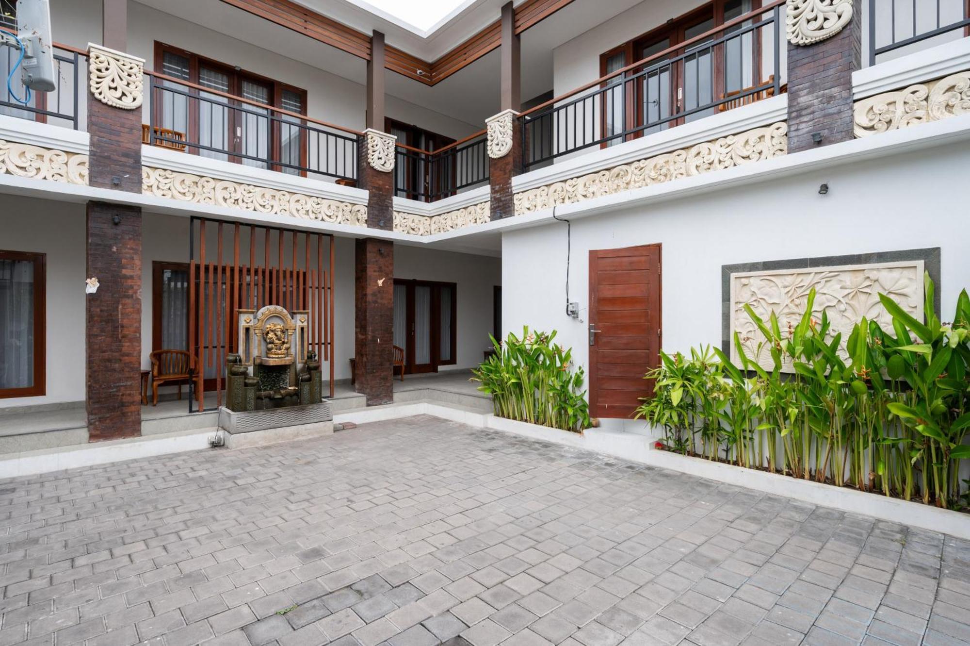 Reddoorz Plus At Yasa'S Living Denpasar Sanur  Bagian luar foto