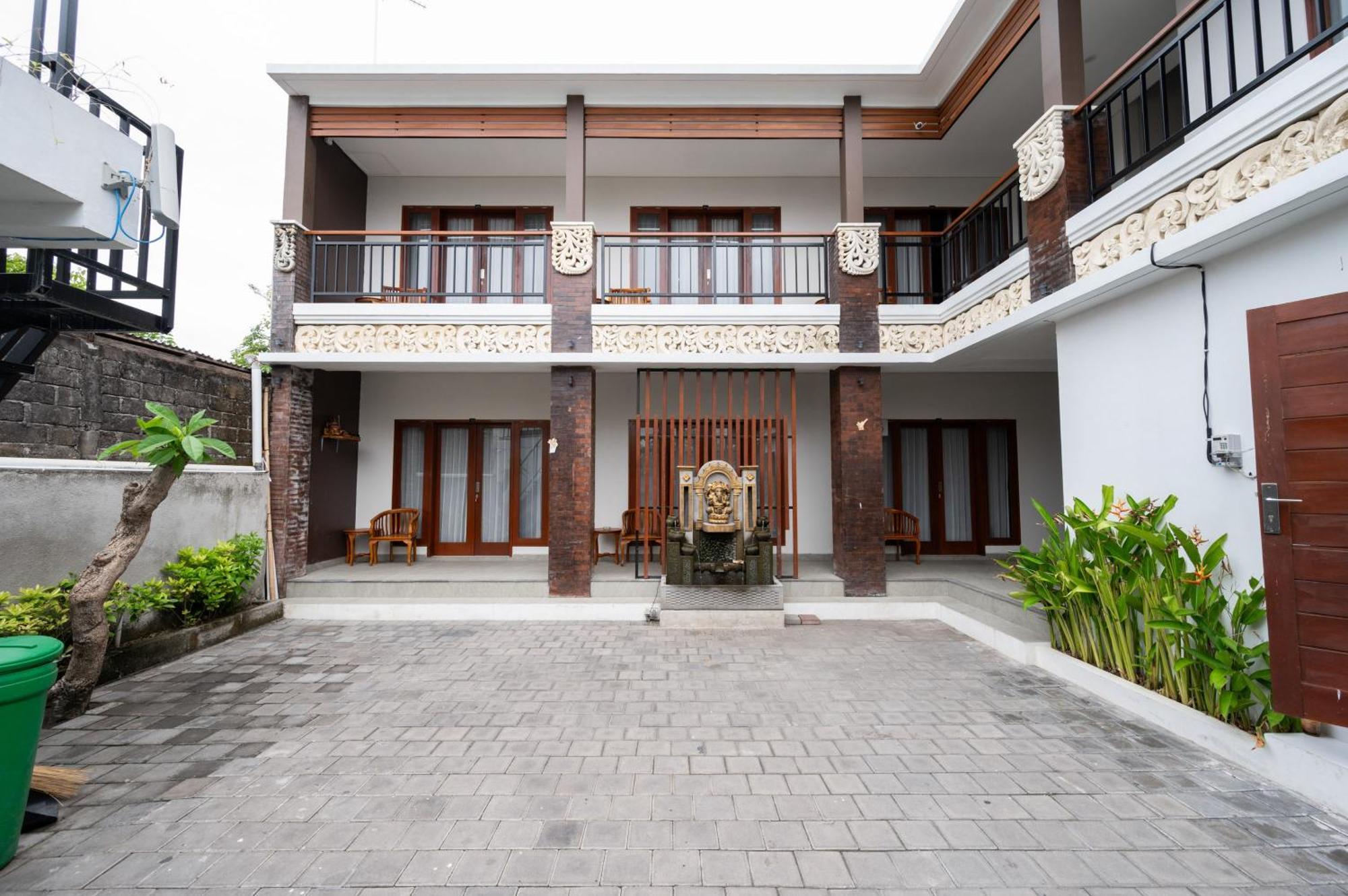 Reddoorz Plus At Yasa'S Living Denpasar Sanur  Bagian luar foto